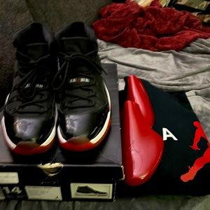 Jordan 11 Playoffs 2012 release and matching Jordan sweatshirt sizes 14US and XL